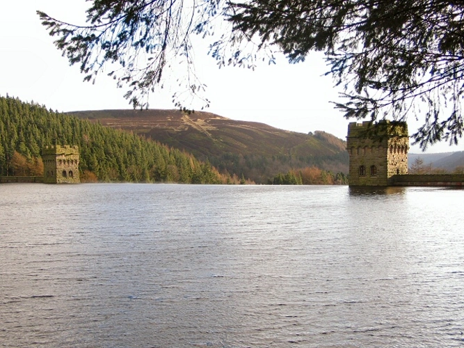 High Stones Loop via Derwent and Howden Reservoir