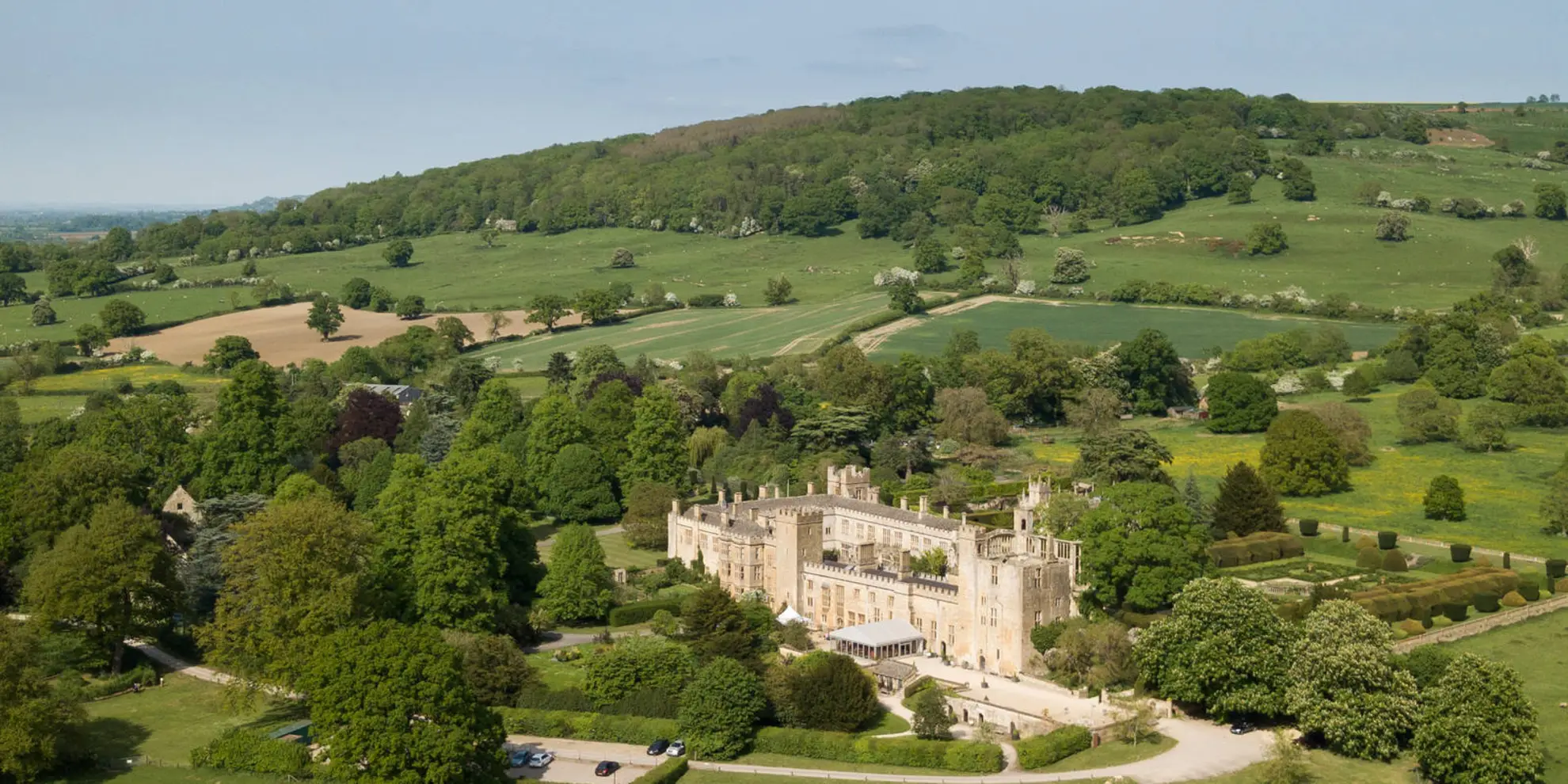 An image depicting the trail Hailes - Beckbury and Sudeley from Winchcombe and its surrounding area.