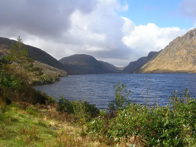 Lough Veagh and Farscallop Loop