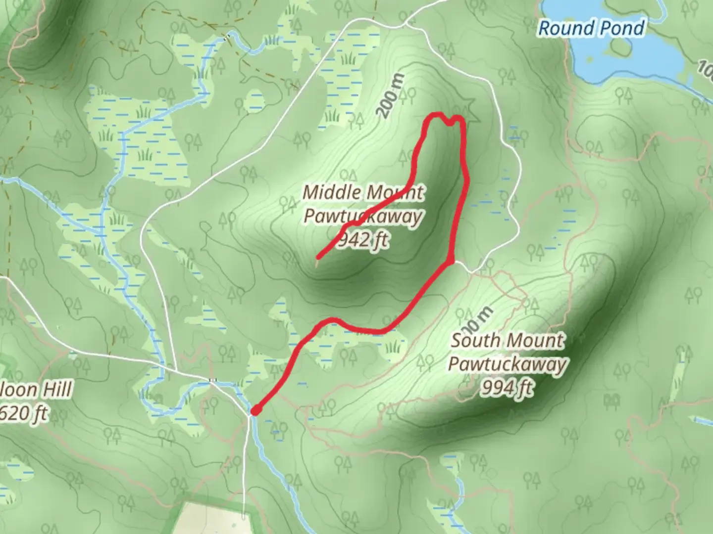 An image depicting the trail Middle Mount Pawtuckaway Trail and its surrounding area.