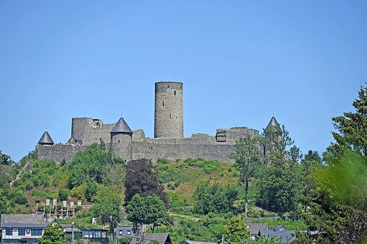 Aussicht Burg Rheineck via Quellenweg Bad Breisig