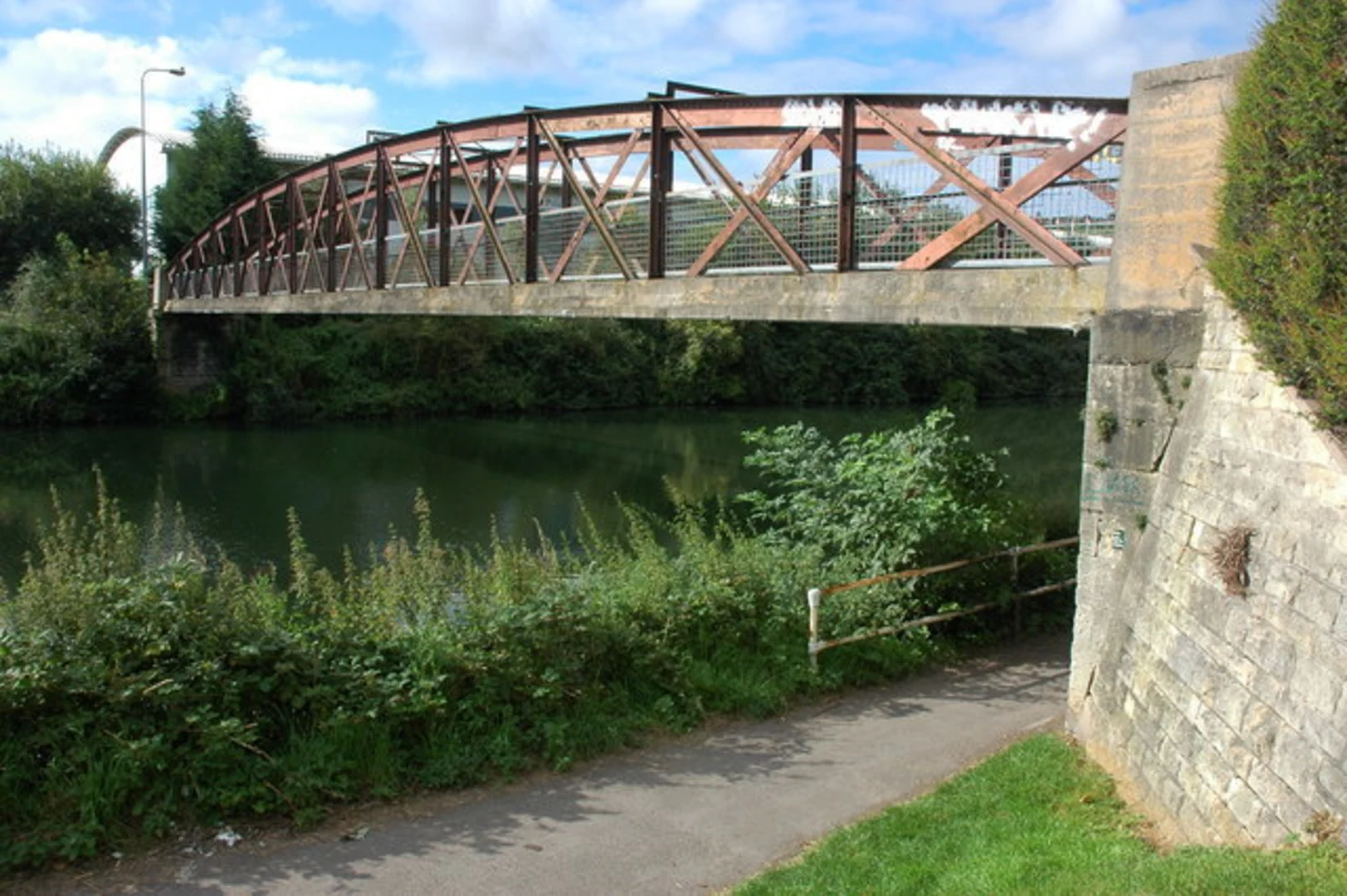 An image depicting the trail Wildlife and Waterways in Oldfield Park and its surrounding area.
