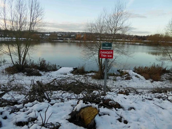 Elsecar Reservoir and Canal Walk