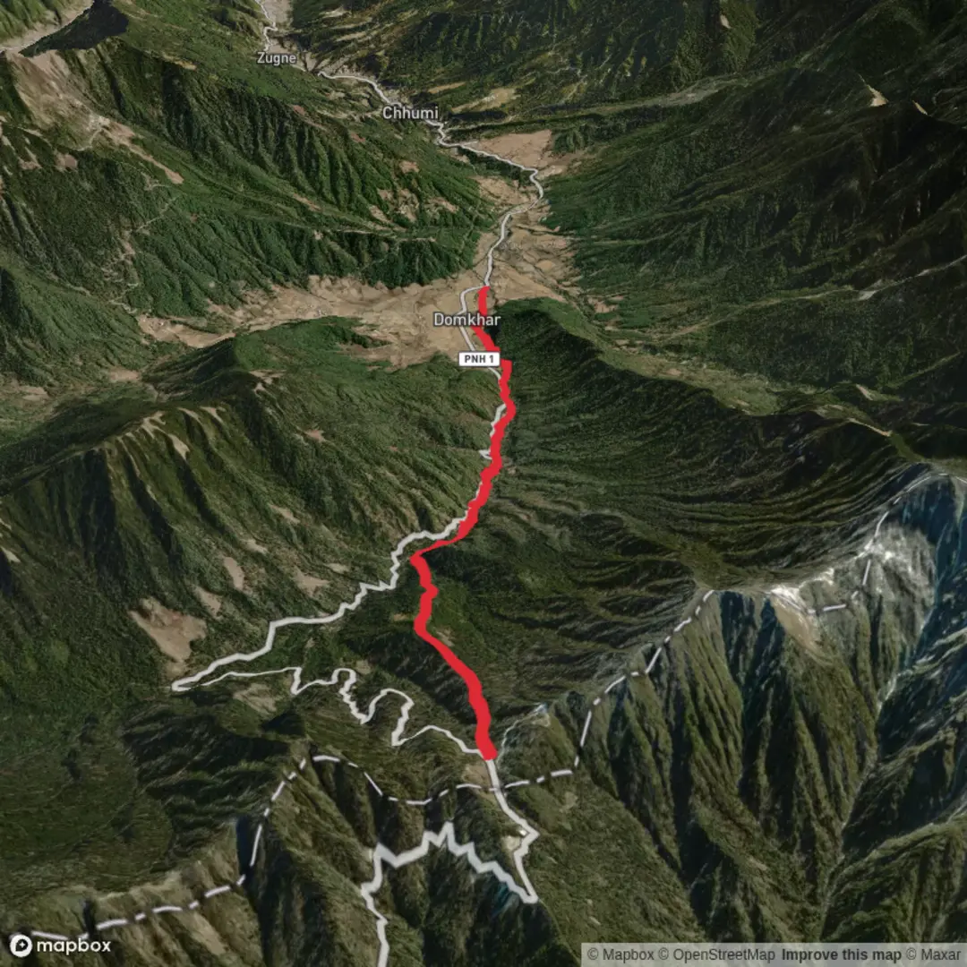 An image depicting the trail Yotongla to Chummy and its surrounding area.