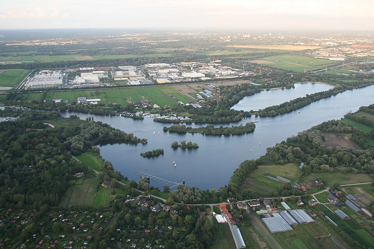 Eichbaumsee and Dove Elbe Loop