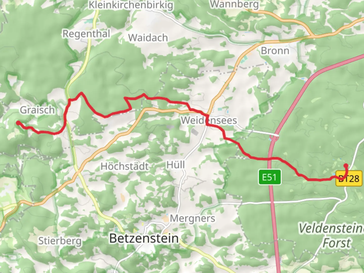 An image depicting the trail Waldschenke to Schlossberg via Hufeisen-Leienfels and its surrounding area.