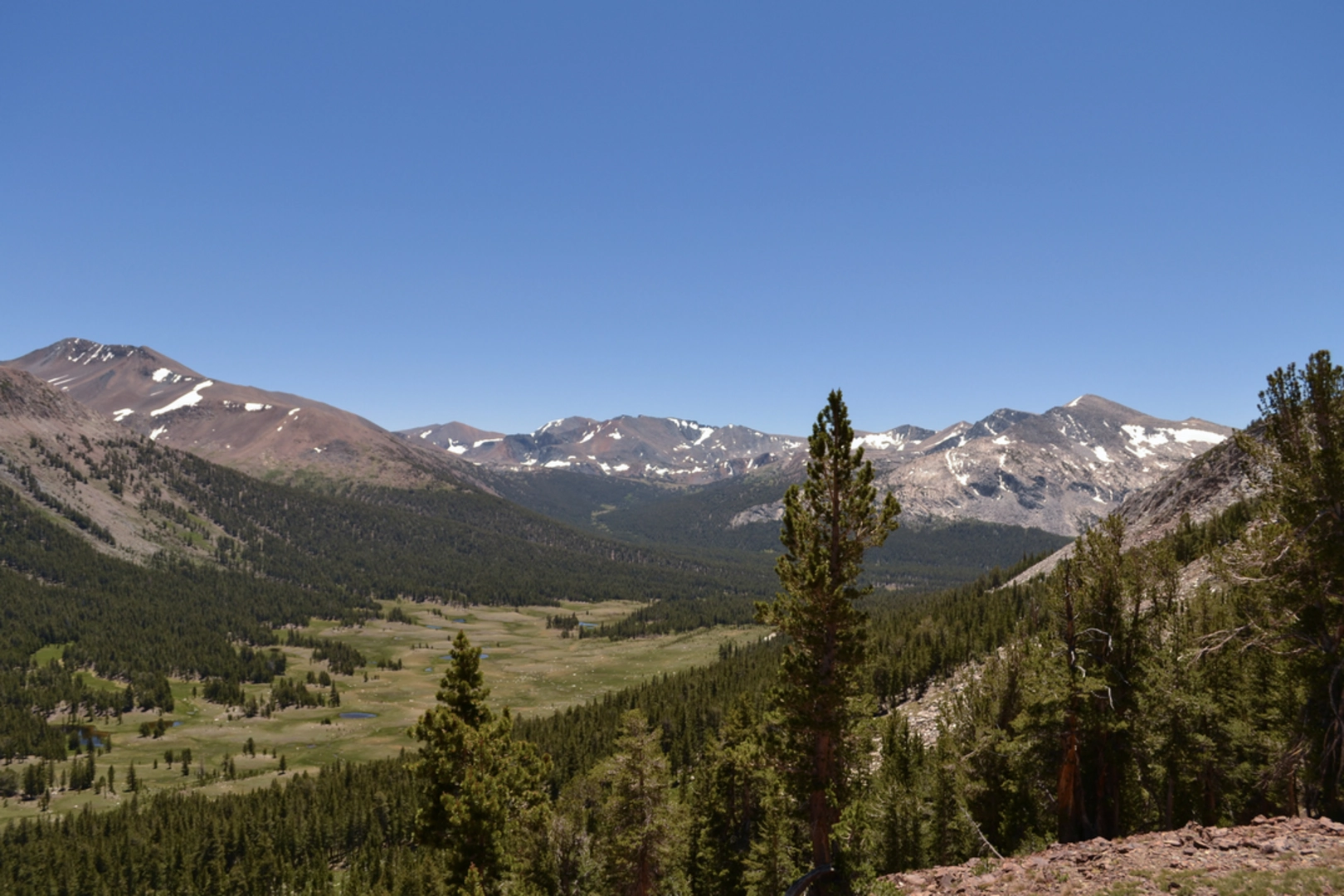 An image depicting the trail Big Spring via PCT and Five Lakes Trail and its surrounding area.