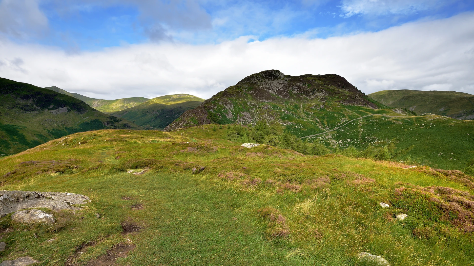 An image depicting the trail Rattlebeck Bridge, Glenridding Dodd and Sheffield Pike Loop and its surrounding area.