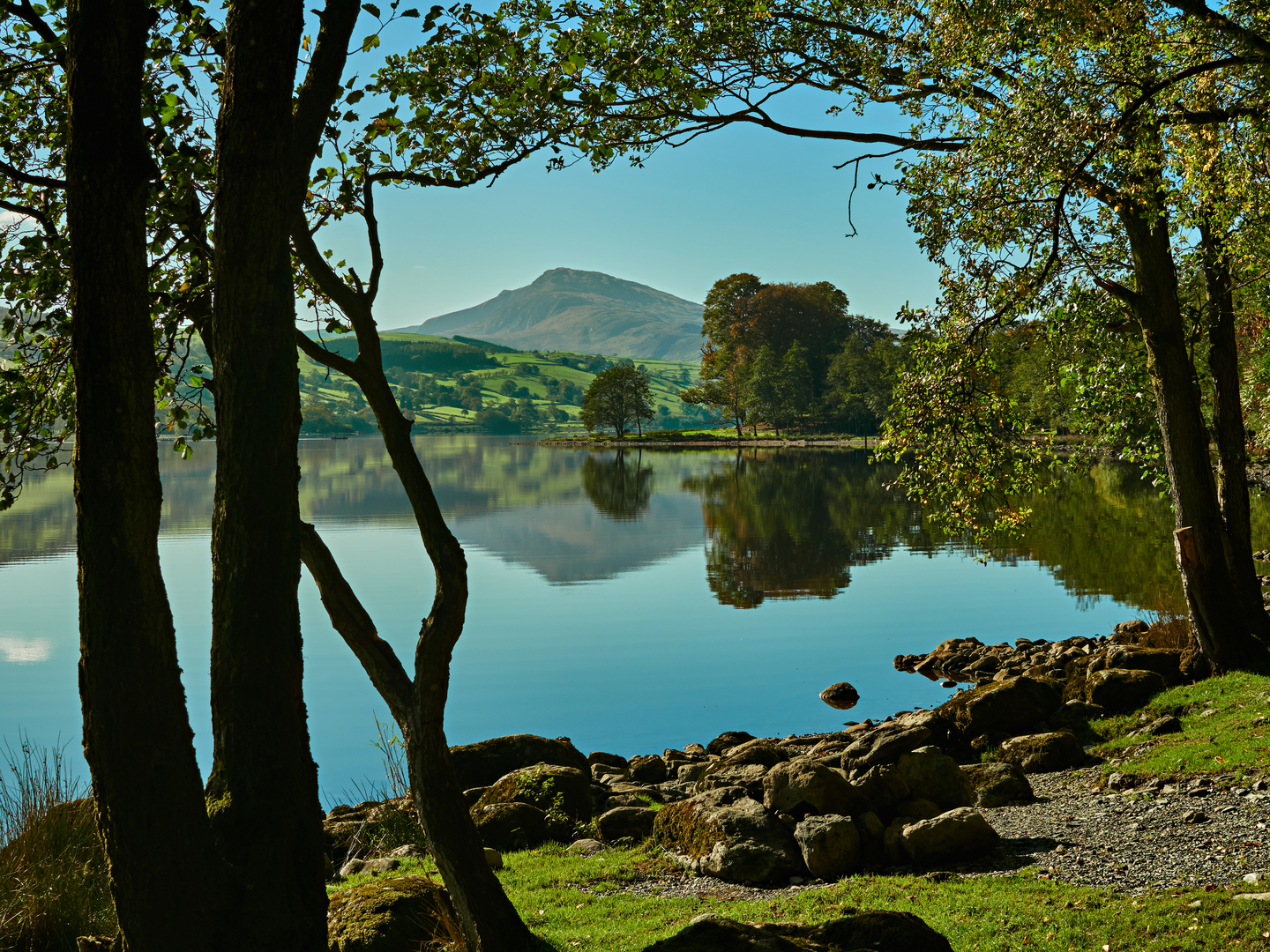 An image depicting the trail Craig y Fron - Y Bala and its surrounding area.