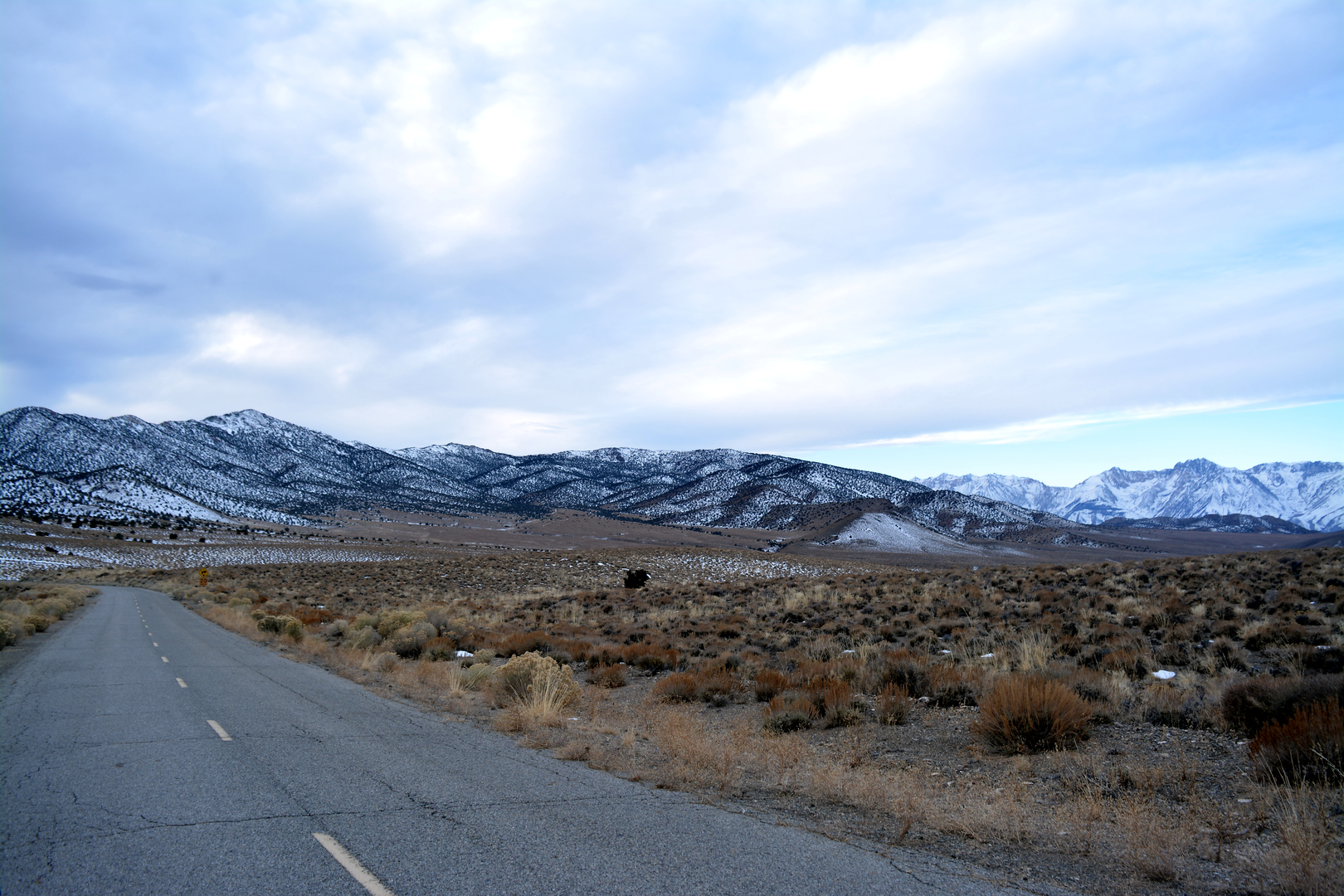 An image depicting the trail Western States Endurance Run Trail and its surrounding area.