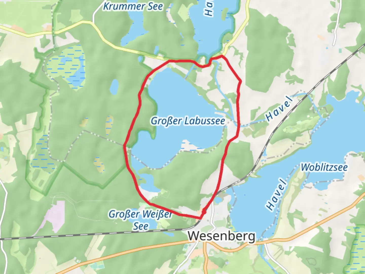 An image depicting the trail Kleiner Labussee and Großer Labussee via Wolfspfad Zwenzow and its surrounding area.