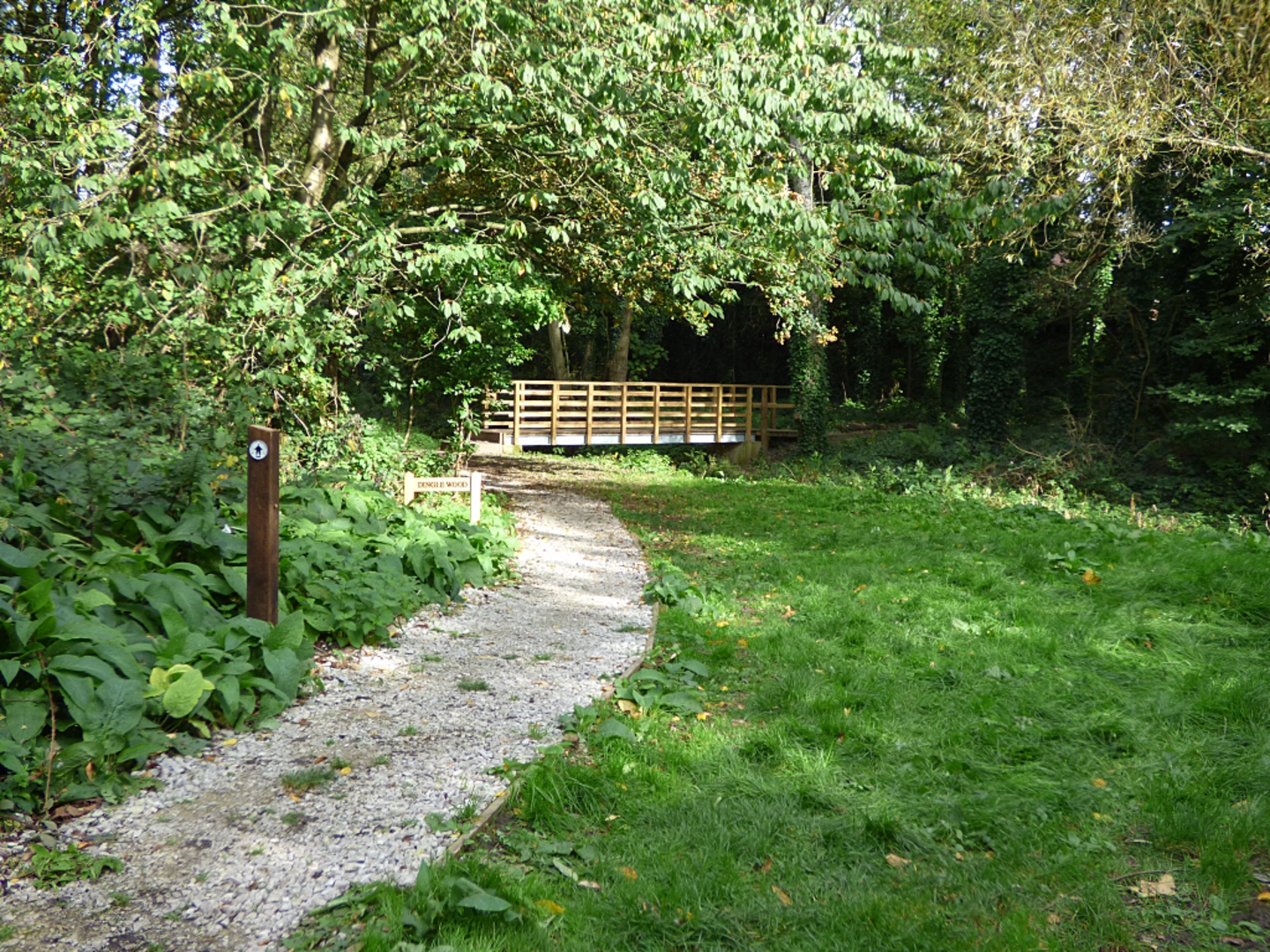 An image depicting the trail Saughall Loop and its surrounding area.