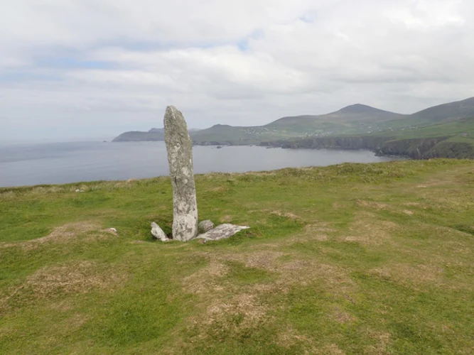 Más an Tiompáin via The Dingle Way