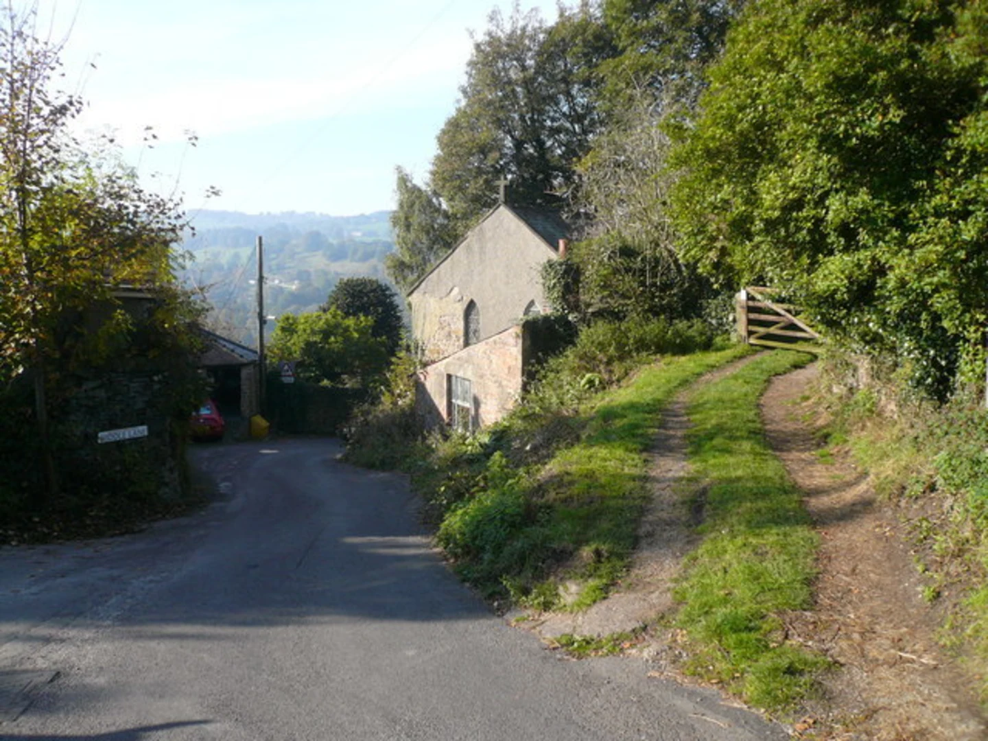 An image depicting the trail Crich Carr to Wakebridge Loop from Crich and its surrounding area.