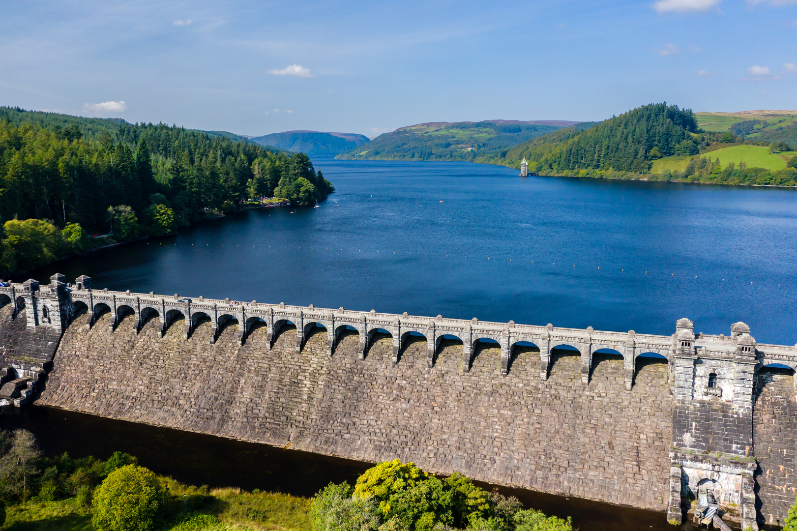 Bwlch Sych and Tynygarreg from Lake Vyrnwy | Powys | Wales