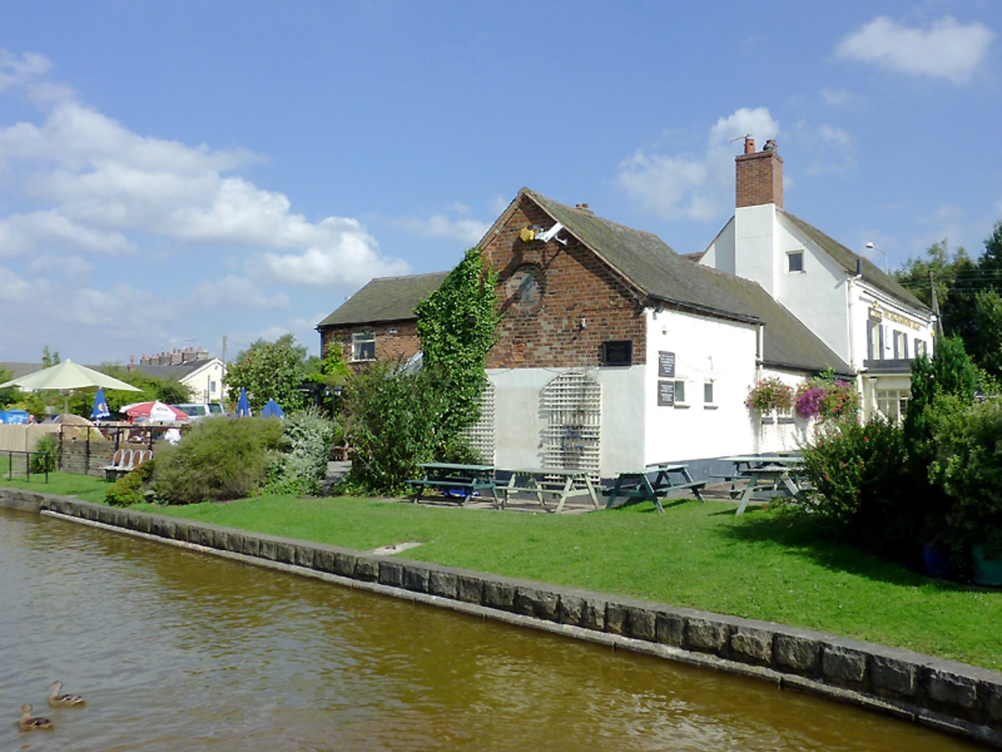 An image depicting the trail Rode Heath to Kidsgrove Walk and its surrounding area.