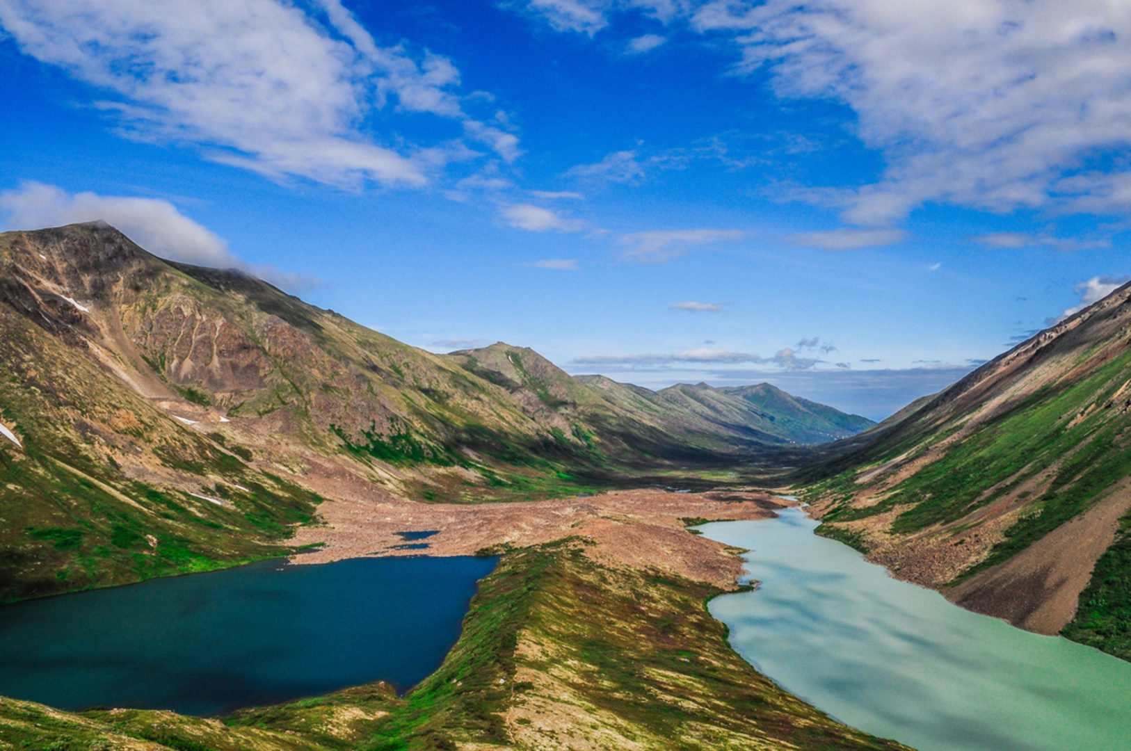 An image depicting the trail Eagle Lake via Eagle Glacier Trail and its surrounding area.