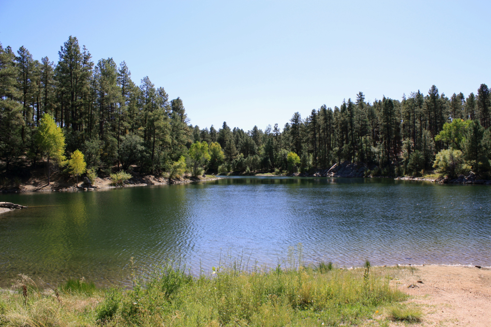 An image depicting the trail Schoolhouse Gulch Trail and its surrounding area.