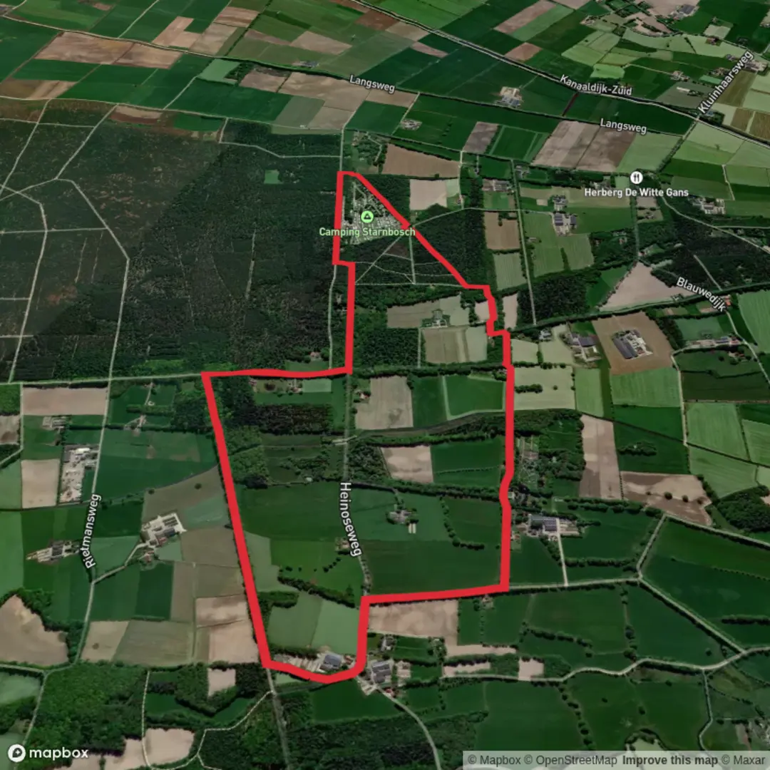 An image depicting the trail Bergerallee and Maarten van Rossumpad Loop and its surrounding area.