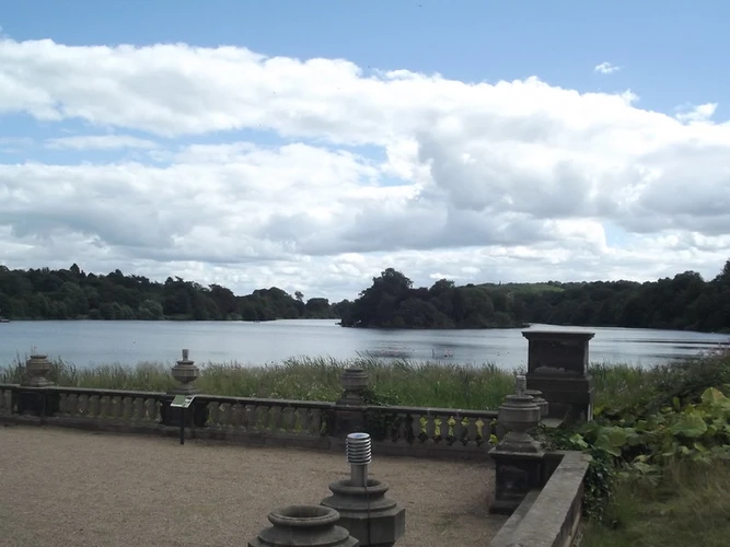 Trentham Lake and Park Loop