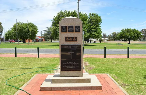 The Robinvale Murray River Track