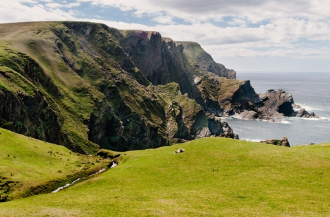 Loch of Cliff, Wood Wick, Ayre of Tonga and Tooa Stack Loop