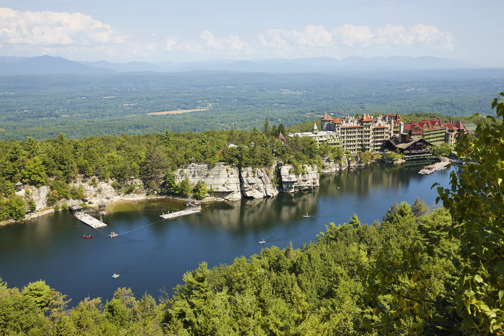 An image depicting the trail Mohonk Lake Shore Loop and its surrounding area.