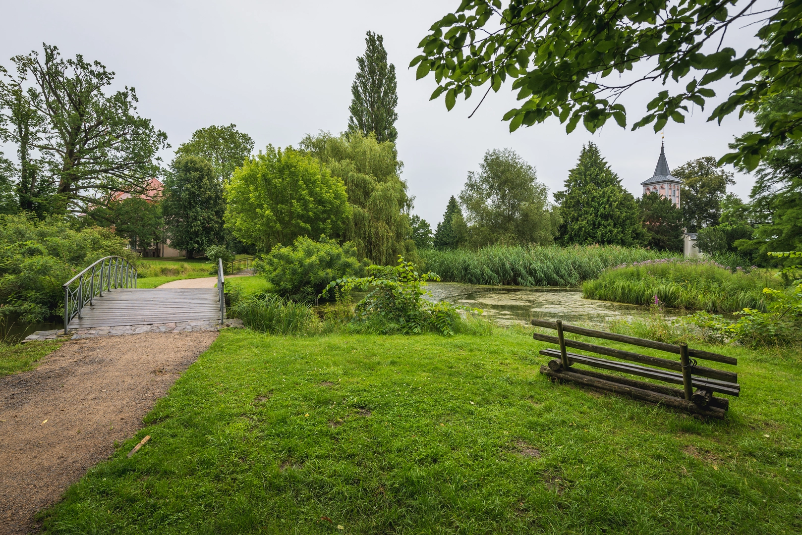 An image depicting the trail Märkischer Landweg and its surrounding area.