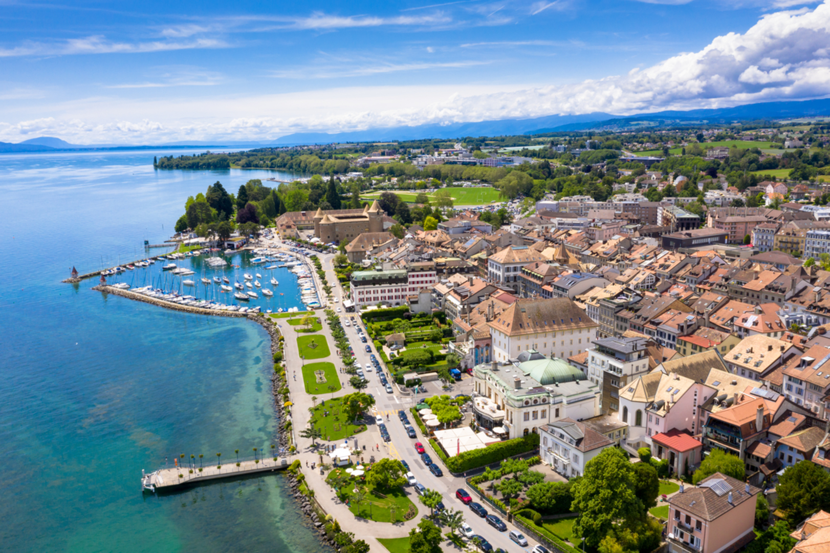 An image depicting the trail Morges Coastal Walk and its surrounding area.