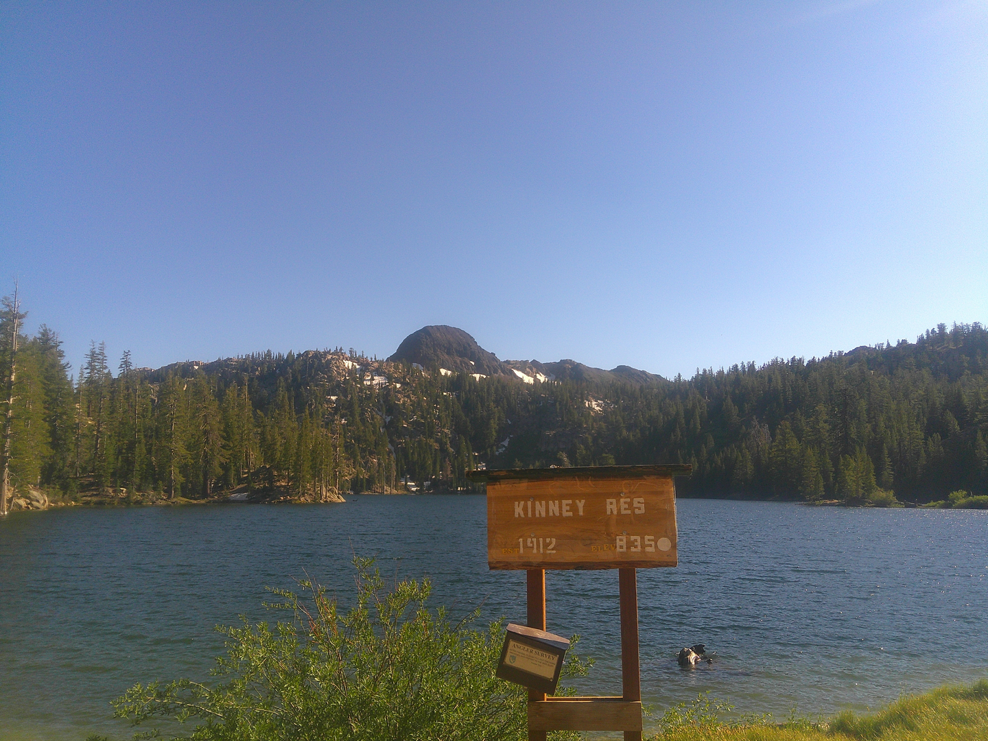 An image depicting the trail Sherrold Lake Upper Kinney Lake via PCT and its surrounding area.