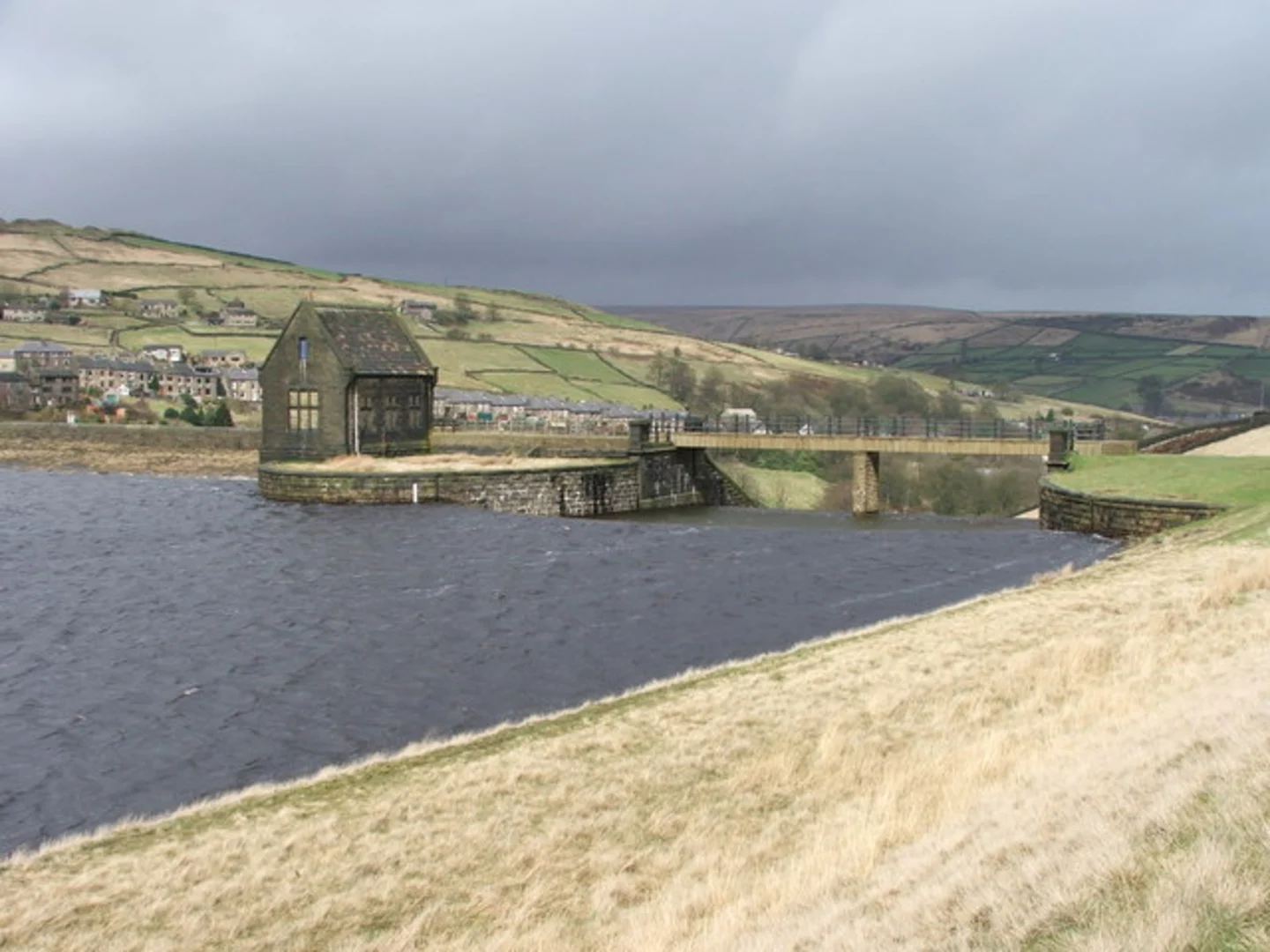 An image depicting the trail Meltham, Blackmoorfoot and Marsden Loop via Butterley Reservoir and its surrounding area.
