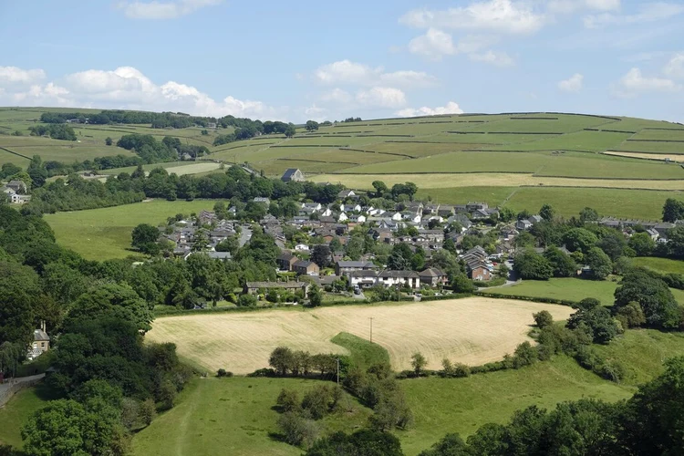 White Nancy and Kerridge Ridge Loop