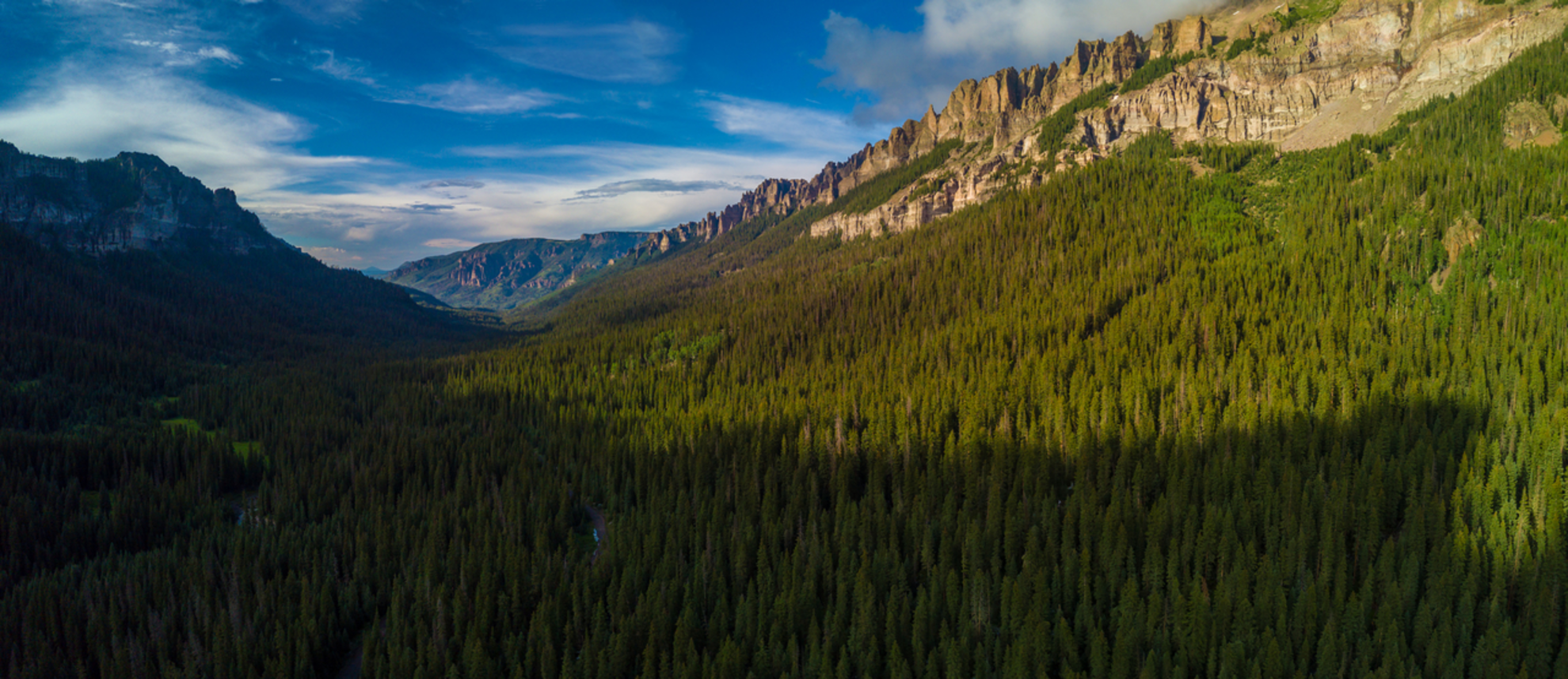 An image depicting the trail Silver Jack Shoreline Trail and its surrounding area.