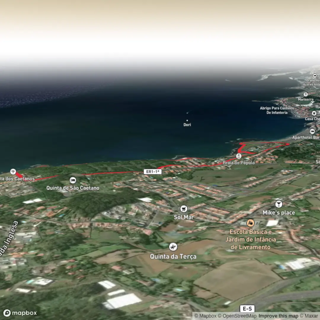 An image depicting the trail Vinhas de São Caetano and Praia do Populo Loop and its surrounding area.