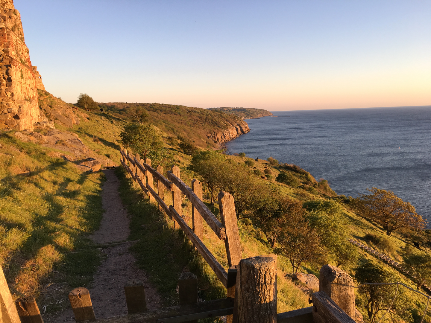 An image depicting the trail Bornholm Coast Trail and its surrounding area.
