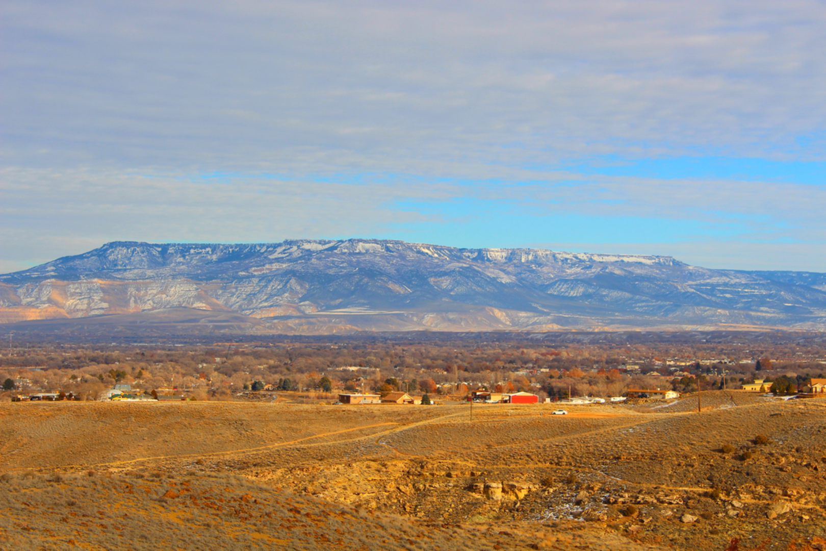 An image depicting the trail Hay Park Trail and its surrounding area.