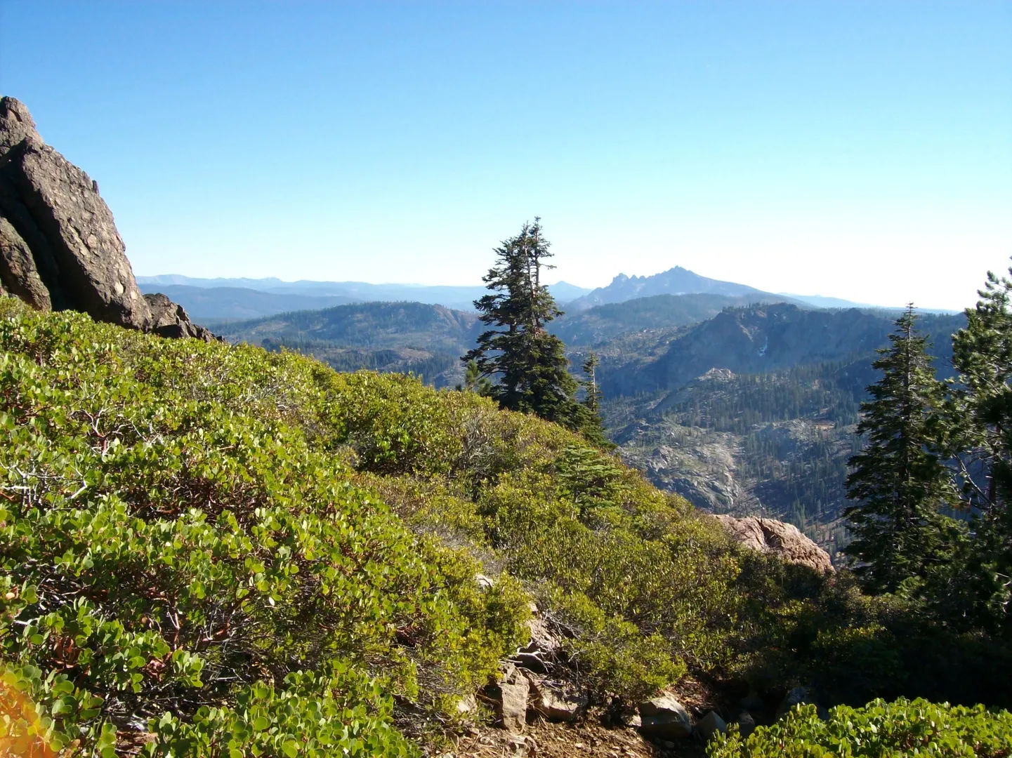 An image depicting the trail Long Lake Trail, Mount Elwell Trail and Mud Lake Loop Trail and its surrounding area.