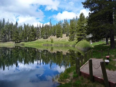 Little Medicine Lake Loop Trail
