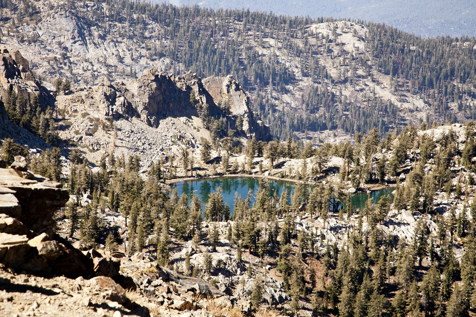 An image depicting the trail Kaiser Peak Trail and its surrounding area.