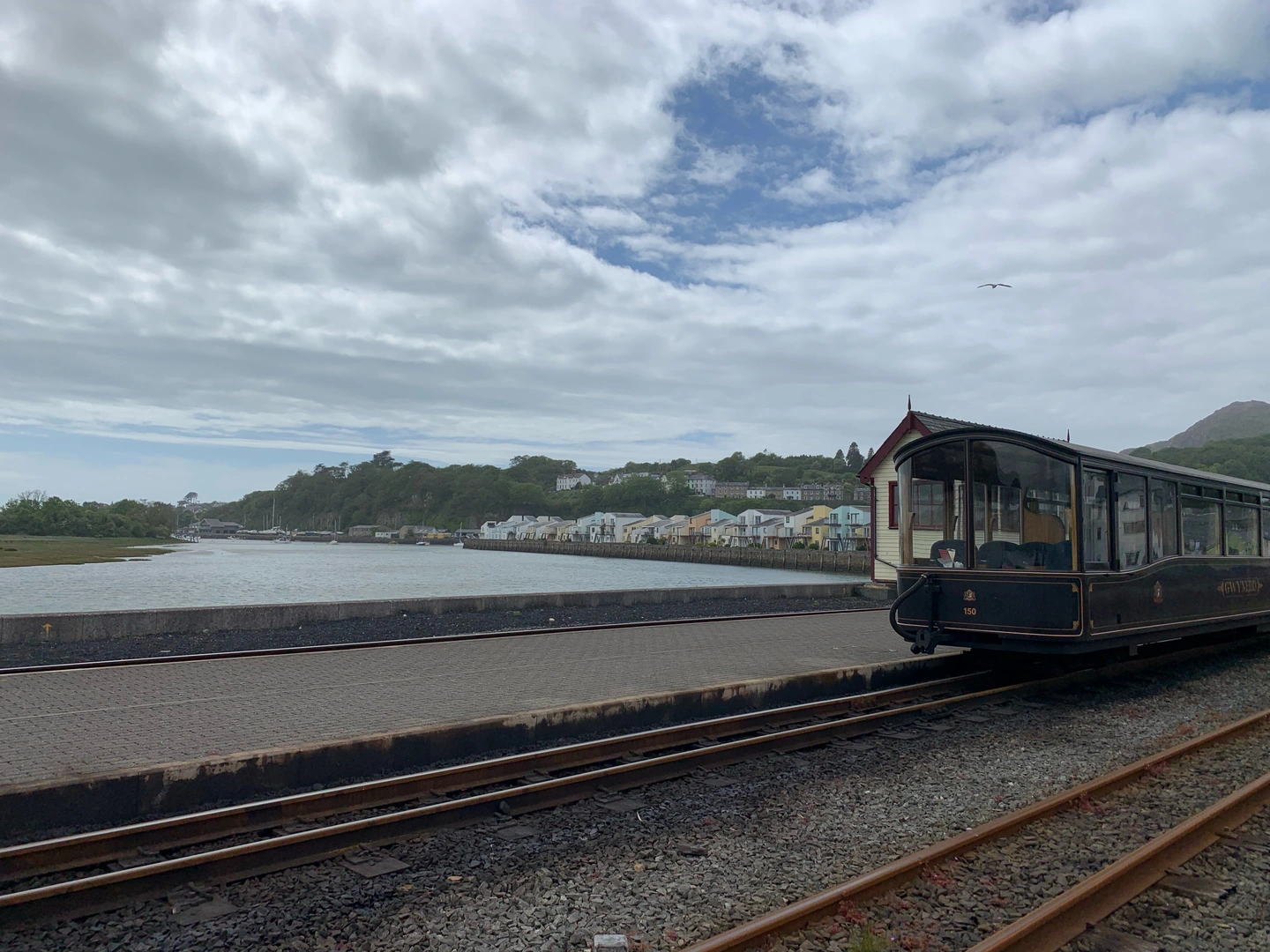 An image depicting the trail Porthmadog to Portmerion and Minffordd and its surrounding area.