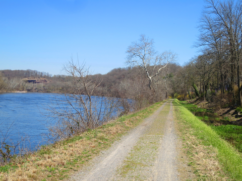 Delaware and Raritan Canal Towpath - Short