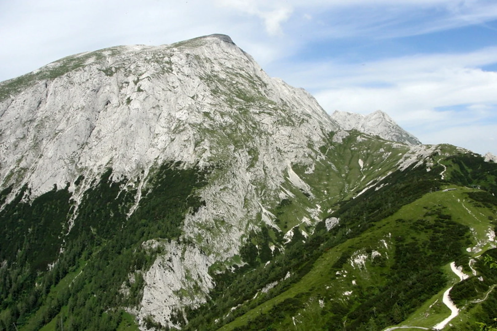An image depicting the trail Jenner Peak Walk and its surrounding area.