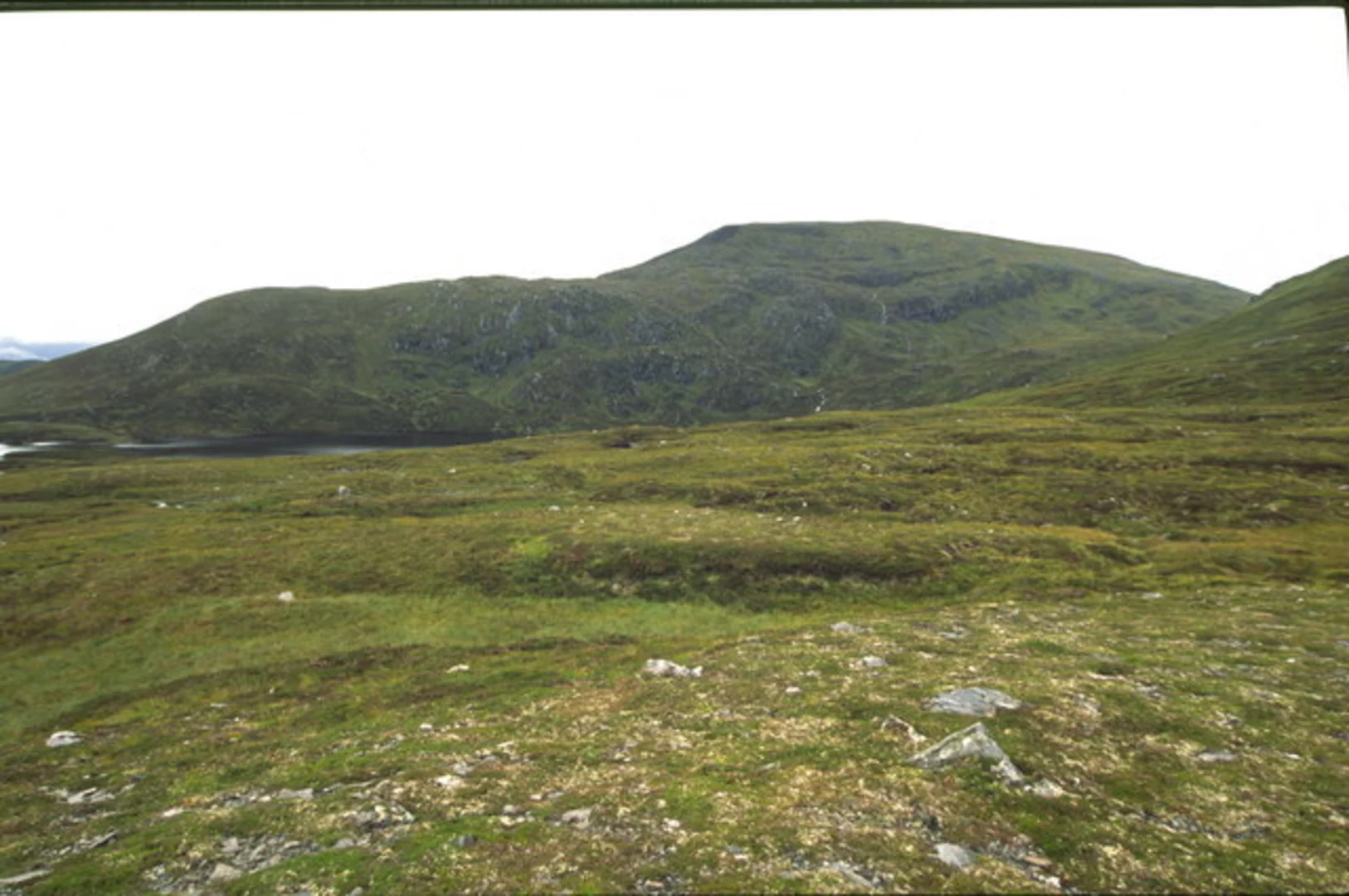 An image depicting the trail Maoile Lunndaidh and its surrounding area.