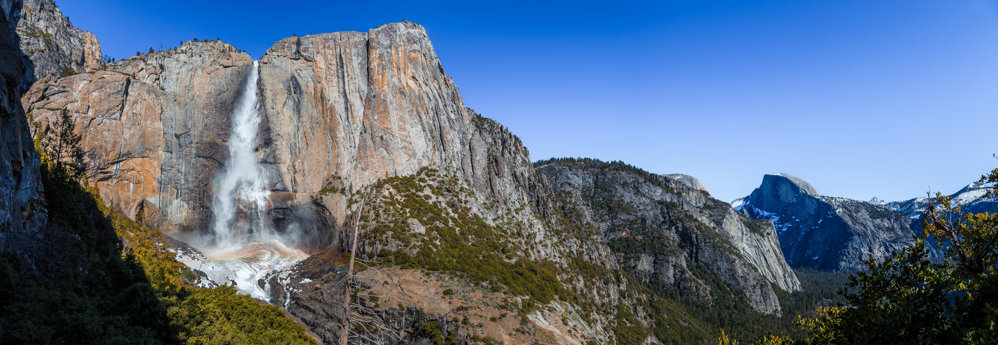 An image depicting the trail Eagle Peak and Upper Yosemite Fall Trail and its surrounding area.