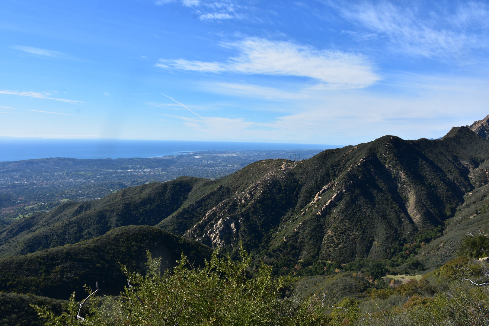 An image depicting the trail Rattlesnake Canyon and Rattlesnake Garden Loop Trail and its surrounding area.