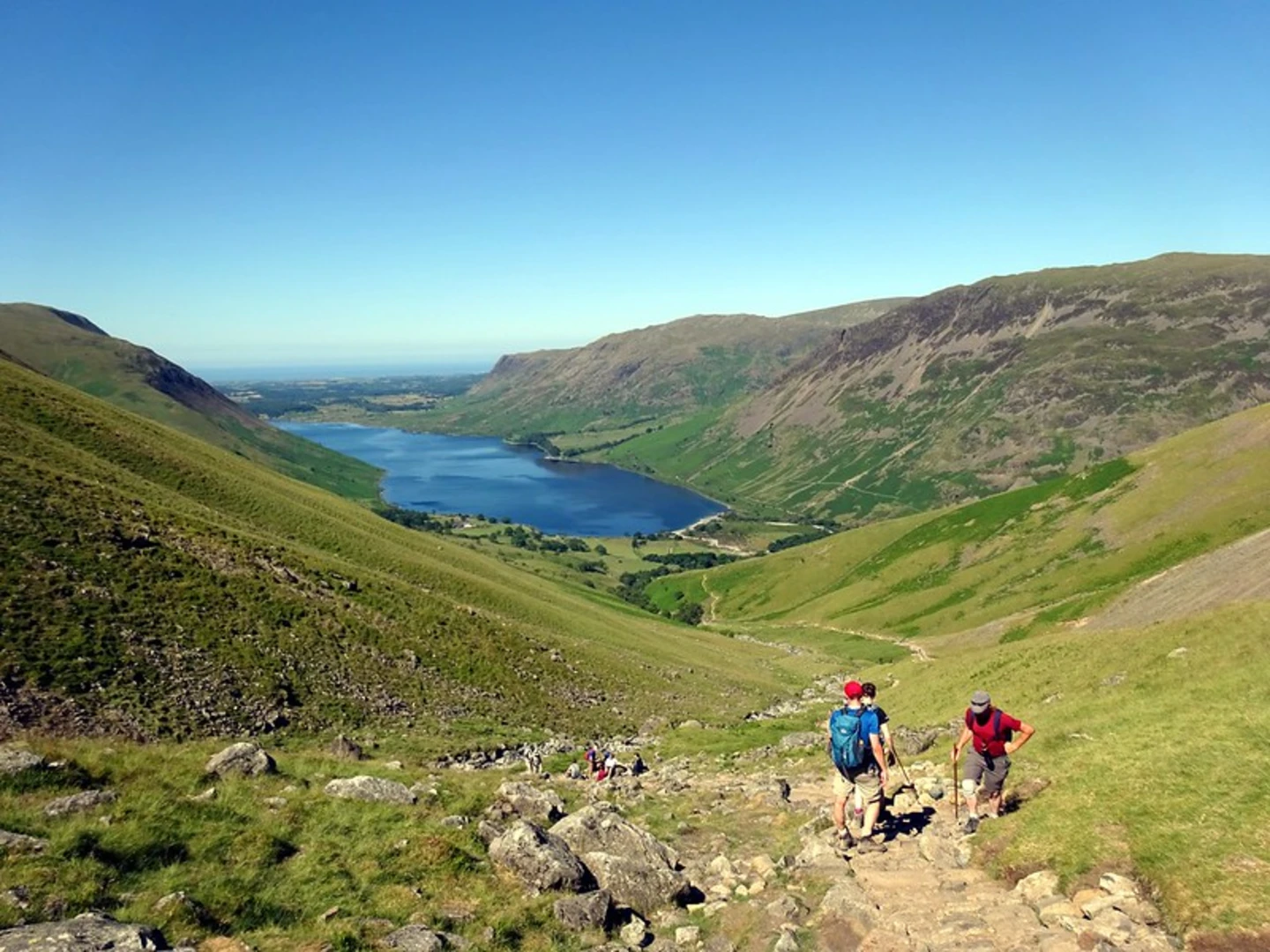 An image depicting the trail Scafell and Lingmell Gill and its surrounding area.