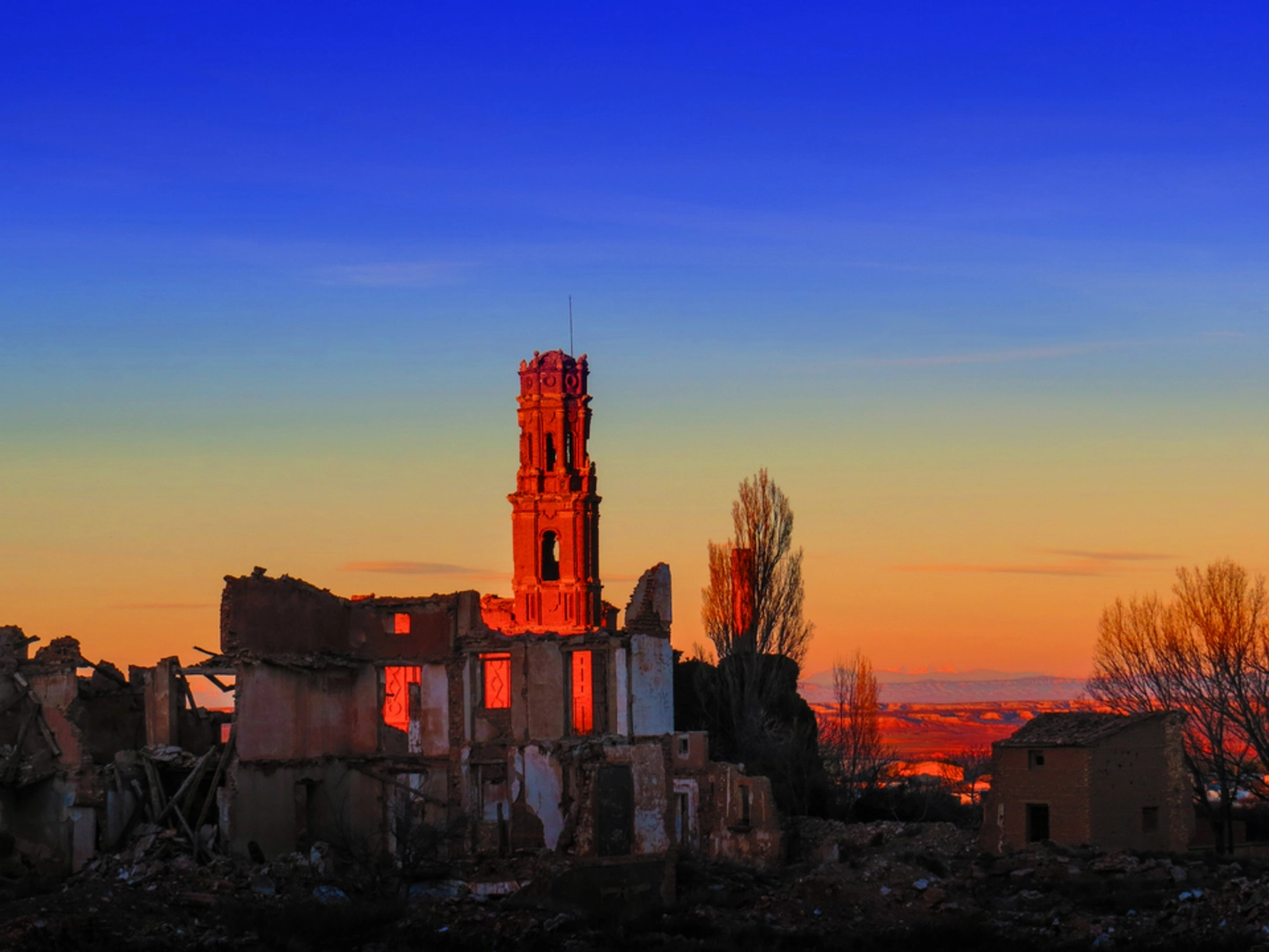 An image depicting the trail Fuendetodos - Belchite PR Z 81 and its surrounding area.
