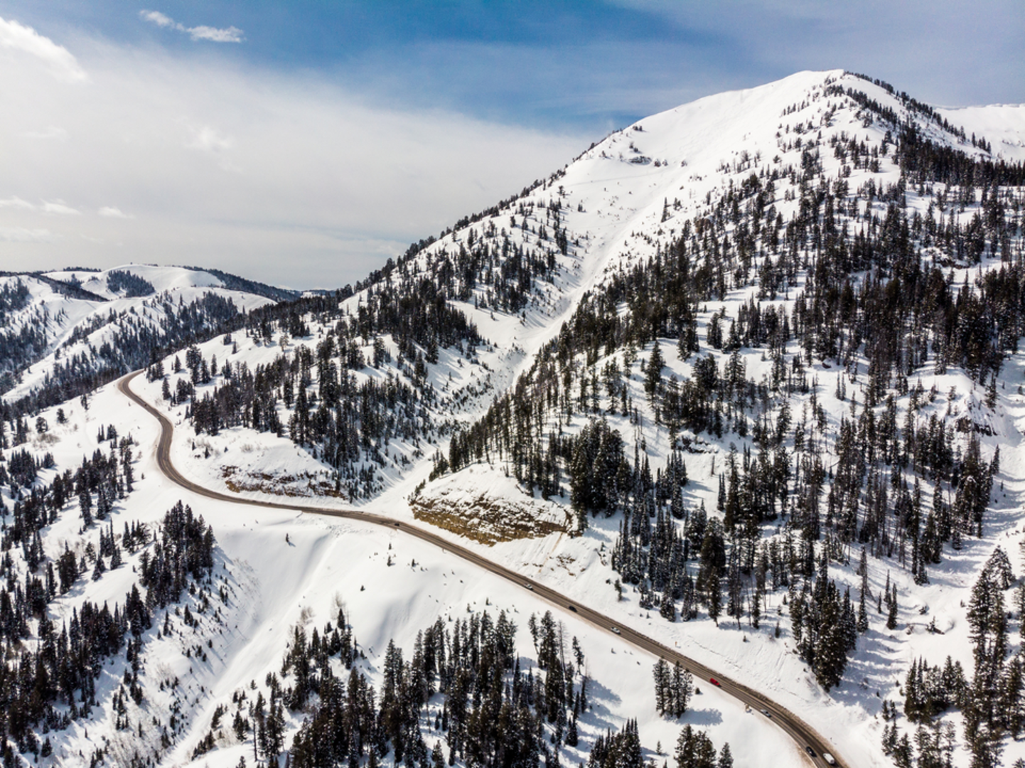 An image depicting the trail Glory Peak Trail and its surrounding area.