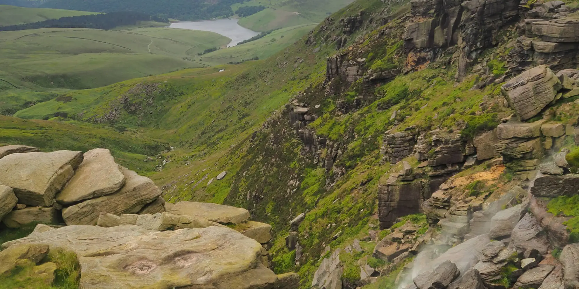 An image depicting the trail Fair Brook and Kinder Downfall from Birchen Clough and its surrounding area.