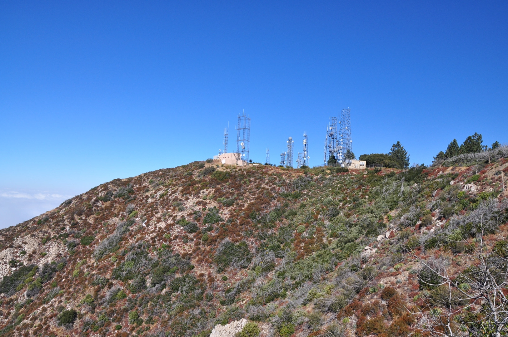 An image depicting the trail Silver saddle via Earl Canyon Road and its surrounding area.